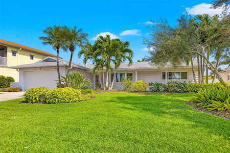 1150 81 St S St. Petersburg, FL 33707