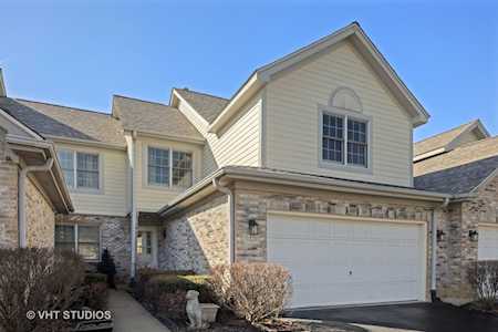 5420 Ashbrook Place #48 Downers Grove, IL 60515