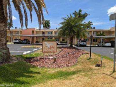 1904 SE 43rd St #101 Cape Coral, FL 33904