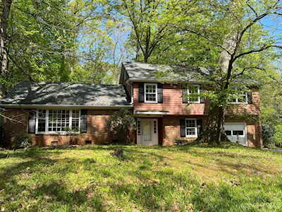 2609 Goneaway Rd Charlotte, NC 28210