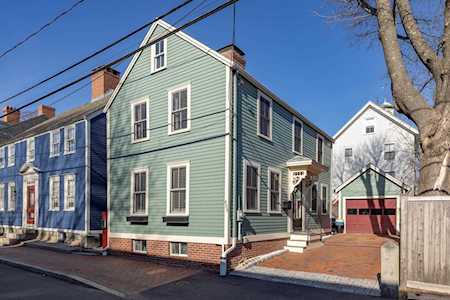405 Pleasant St Portsmouth, NH 03801