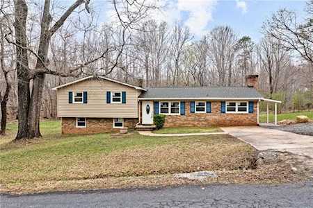 902 Oakwood Acres Road Asheboro, NC 27205