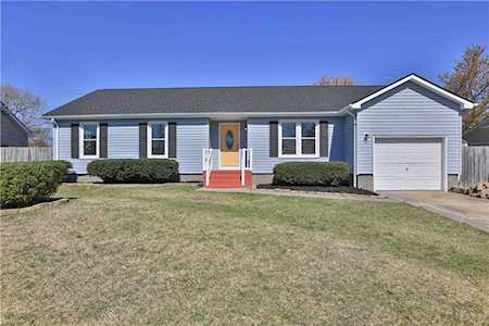 5172 Holly Farms Dr Virginia Beach, VA 23462