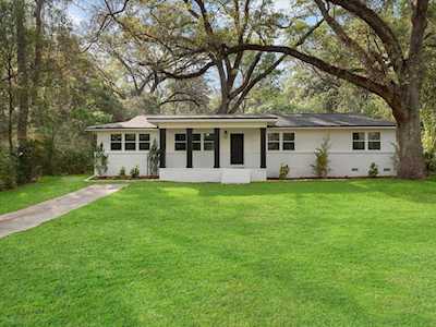 2916 Pearl Dr Tallahassee, FL 32312