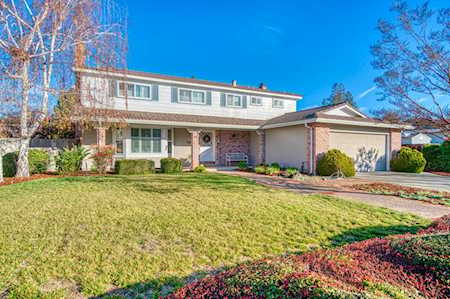 1403 Marinovich Way LOS ALTOS, CA 94024