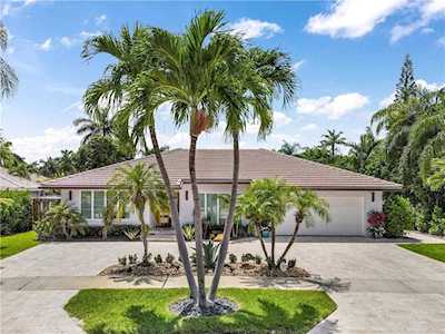 7725 NE Spanish Trail Ct Boca Raton, FL 33487