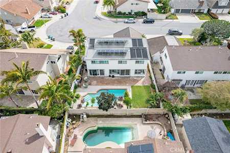 9931 Star Dr Huntington Beach, CA 92646