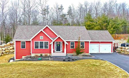 128 Timber Ridge Dr Milford, NH 03055
