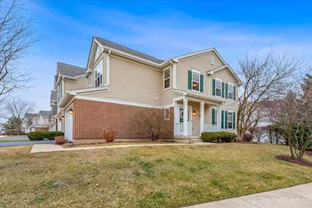233 Larsdotter Ln Geneva, IL 60134