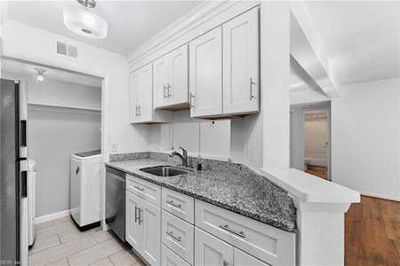 1016 Autumn Woods Ln #104 Virginia Beach, VA 23454