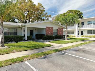 404 Brandy Wine Dr #404 Largo, FL 33771