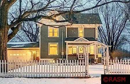 306 NE Spaulding St Mapleton, MN 56065