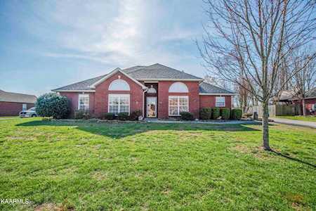 360 S Wingate Dr Lenoir City, TN 37771