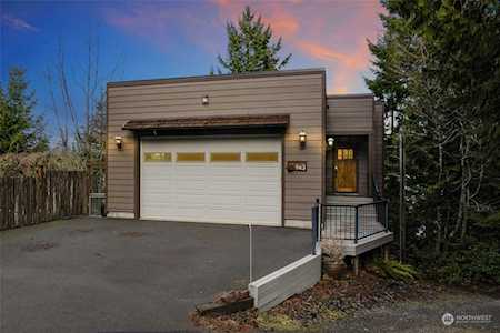943 Summit Lake Shore Rd NW Olympia, WA 98502