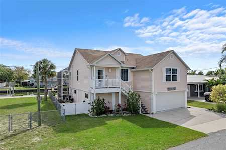 13802 Michelle Ave Hudson, FL 34667