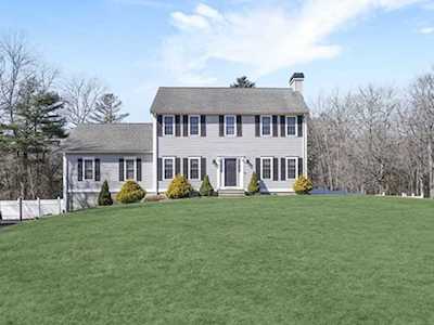 25 Parsons Walk Berkley, MA 02779