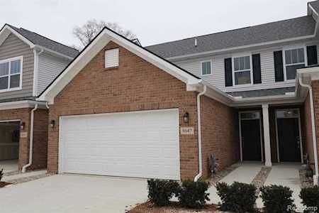 8647 Grove Washington, MI 48094