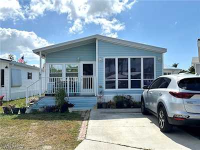 4751 W Lafayette Ln Estero, FL 33928