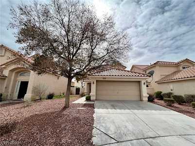 8245 Cactus Canyon Ct Las Vegas, NV 89128