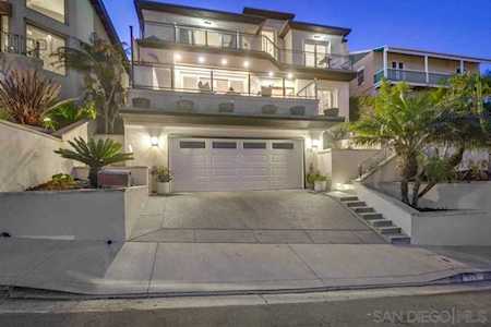 876 Armada Terrace San Diego, CA 92106