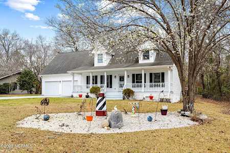 121 White Oak Bluff Road Stella, NC 28582