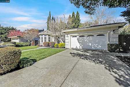 210 Daylight Pl Danville, CA 94526