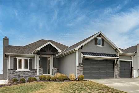 1405 NW Maple Dr Grain Valley, MO 64029