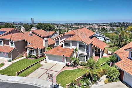 21791 Constancia Mission Viejo, CA 92692