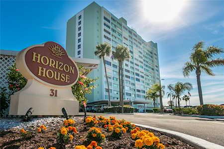 31 Island WAY #106 Clearwater, FL 33767