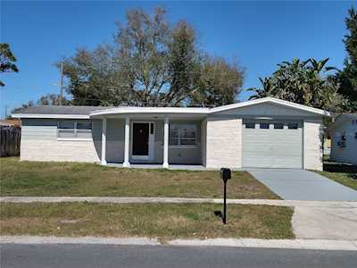5013 Tammy Ln Holiday, FL 34690
