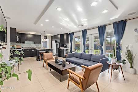 8013 E Granada Road Scottsdale, AZ 85257
