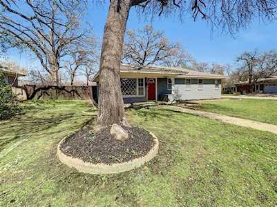 7145 Robinhood Lane Fort Worth, TX 76112