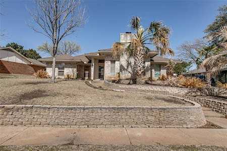 2929 S Creekwood Drive Grapevine, TX 76051