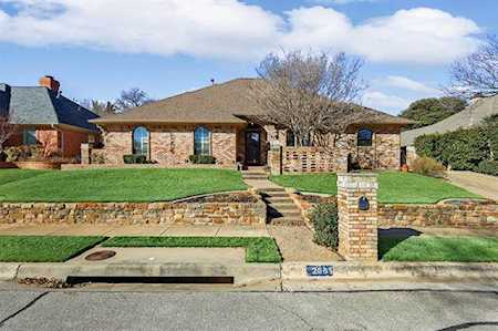 2605 Rollingshire Drive Bedford, TX 76021