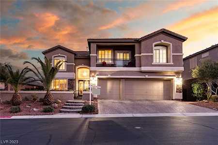 10103 Golden Bluff Ave Las Vegas, NV 89148