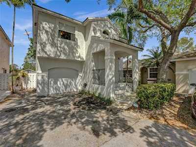 9969 NW 9th Ct Plantation, FL 33324