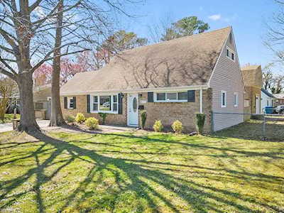 677 Bottino Ln Virginia Beach, VA 23455