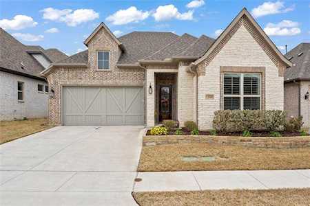 320 Arrowhead Pass Keller, TX 76248