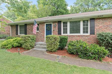 520 Rochelle Dr Nashville, TN 37220