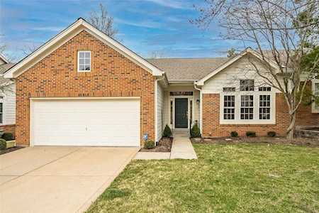 16815 Chesterfield Bluffs Circle Chesterfield, MO 63005