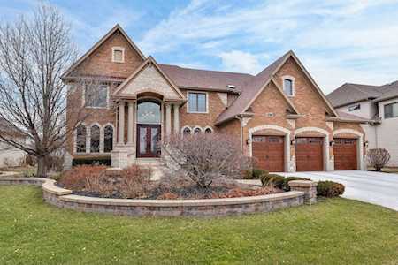 1975 Saddle Farm Ln Naperville, IL 60564