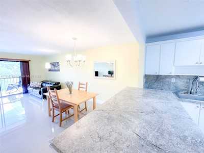 8951 N New River Canal Rd #3A Plantation, FL 33324