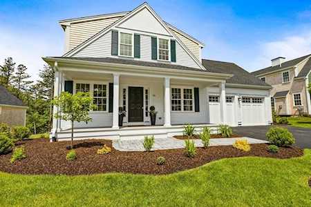 14 Cranberry Farm Rd Plymouth, MA 02360