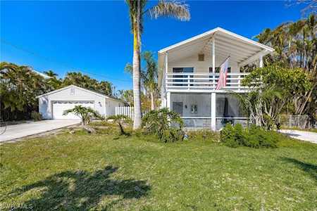 7123 Shannon Blvd Fort Myers, FL 33908