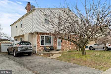 618 Rively Ave Collingdale, PA 19023