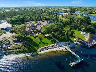 2581 SE North Lookout Boulevard Port Saint Lucie, FL 34984