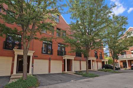 1873 Admiral Ct #88 Glenview, IL 60026
