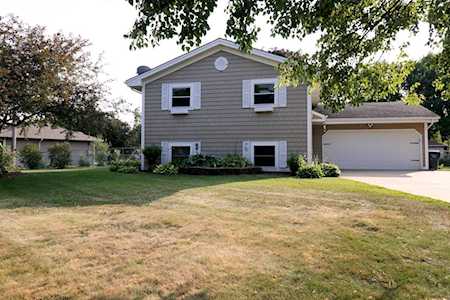 2494 E Meadow Drive North Saint Paul, MN 55109