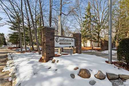 35749 Castlewood Westland, MI 48185