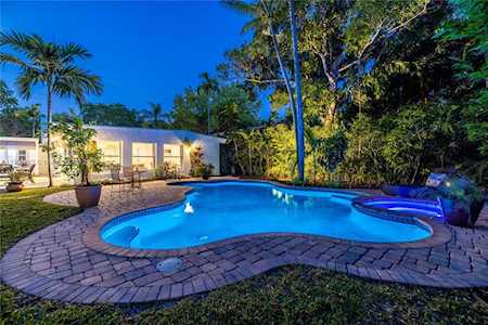 11380 NE 8th Ave Biscayne Park, FL 33161